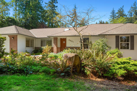8831 240th St SW Edmonds WA - Upgrade Realty3