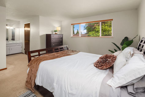 1121 180th St SW Lynnwood WA- Upgrade Realty13