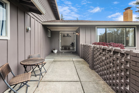 1121 180th St SW Lynnwood WA- Upgrade Realty21
