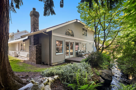 1211 6th Pl S Edmonds WA- Upgrade Realty4