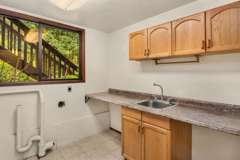 13303 48th Pl W Edmonds WA 98026- Upgrade Realty7