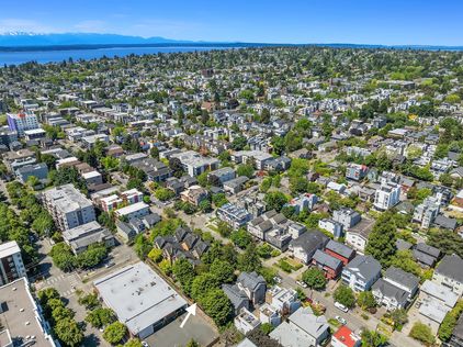 1541 NW 58th St Seattle WA- Upgrade Realty8