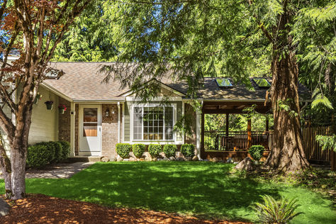 23018 NE 25rth Way Sammamish WA- Upgrade Realty50