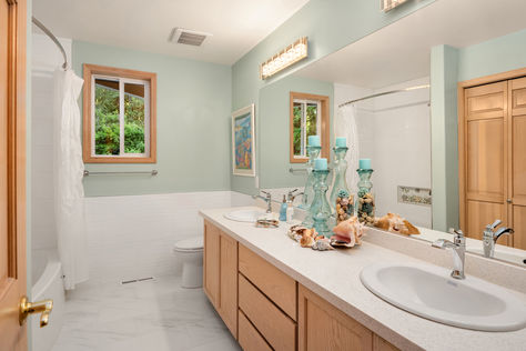 23401 82nd Ave SE Woodinville WA- Upgrade Realty29