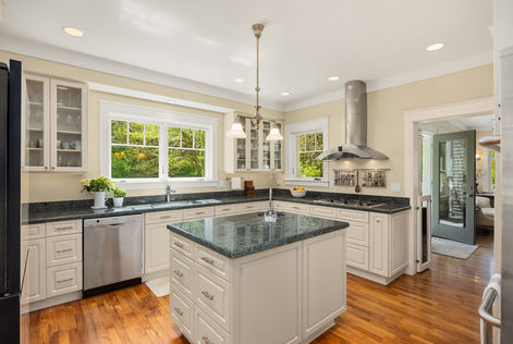 2850 NE Marie Pl Poulsbo WA- Upgrade Realty48