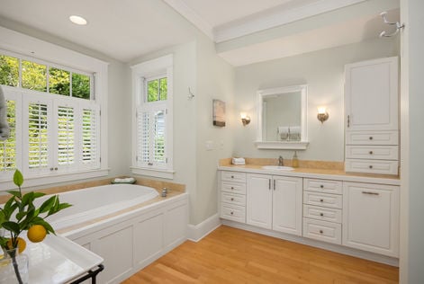 2850 NE Marie Pl Poulsbo WA- Upgrade Realty54