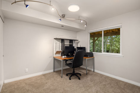 8114 64th Dr NE Marysville WA- Upgrade Realty35