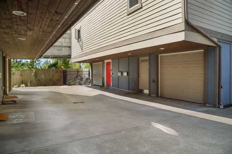 8230 17th Ave NE B Seattle WA- Upgrade Realty25