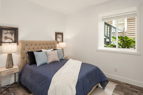 1117 Lake WA Blvd S Seattle WA - Upgrade Realty3