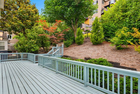 1117 Lake WA Blvd S Seattle WA - Upgrade Realty45