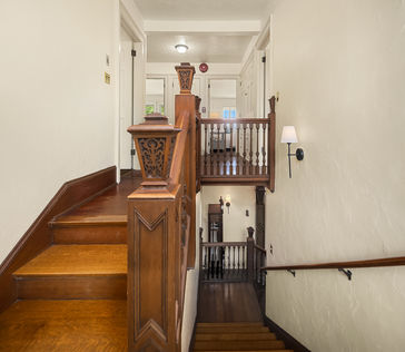 1918 N 41st St Seattle WA - Upgrade Realty17