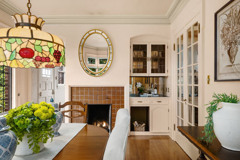 1918 N 41st St Seattle WA - Upgrade Realty4