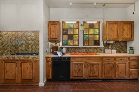 1918 N 41st St Seattle WA - Upgrade Realty44