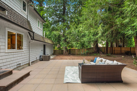 22410 NE 20th St Sammanish WA - Upgrade Realty110