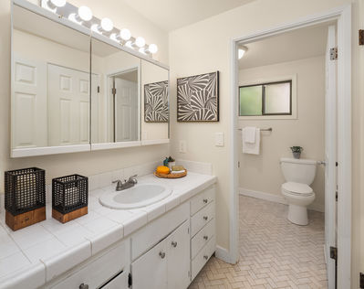 23731 74th Ave W Edmonds WA - Upgrade Realty24