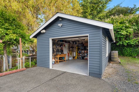 3833 24th Ave W Seattle WA - Upgrade Realty2