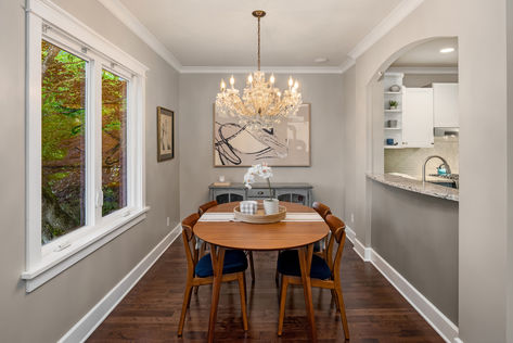 3833 24th Ave W Seattle WA - Upgrade Realty21