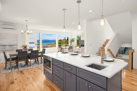 1117 Lake Washington Blvd S Seattle WA - Upgrade Realty12