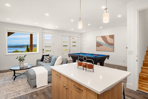 1117 Lake Washington Blvd S Seattle WA - Upgrade Realty7