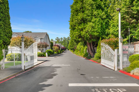 17515 110th Ln SE Renton WA - Upgrade Realty17