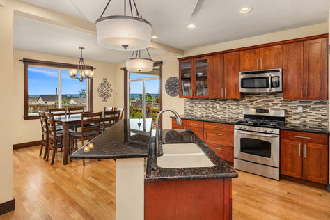 6916 37th Pl NE Marysville WA - Upgrade Realty7