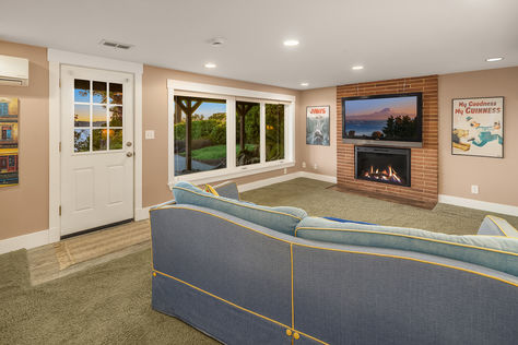 10647 Marine View Dr SW Seattle WA - Upgrade Realty16