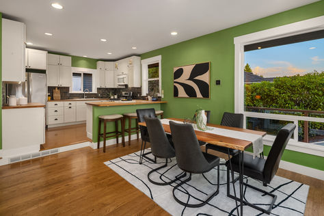 10647 Marine View Dr SW Seattle WA - Upgrade Realty29