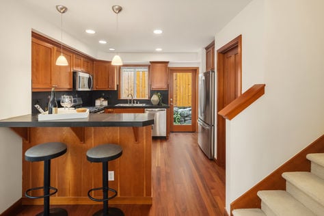 1915 9th Ave W Seattle WA 23