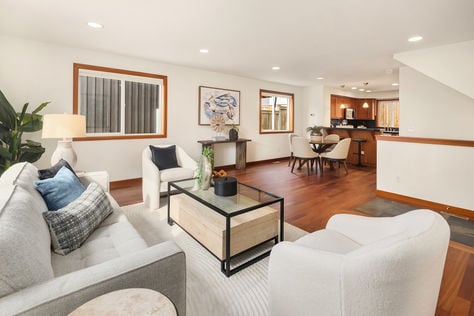 1915 9th Ave W Seattle WA 27