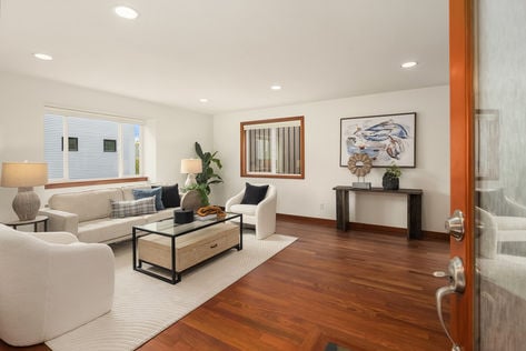 1915 9th Ave W Seattle WA 28