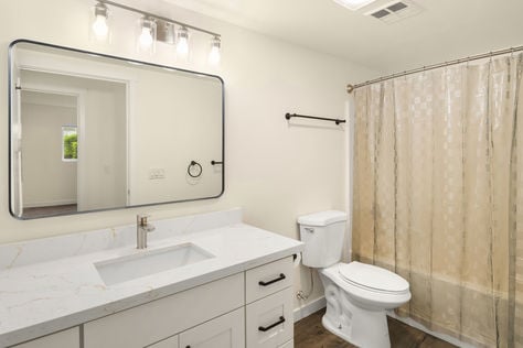 10825 SE 200th St F103 Kent WA 4