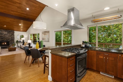 4841 38th Ave SW Seattle WA 21