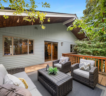 4841 38th Ave SW Seattle WA 25