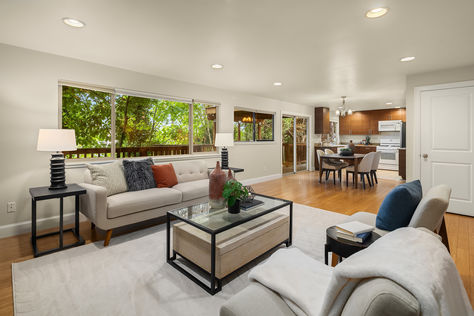 4841 38th Ave SW Seattle WA 36