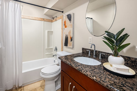 4841 38th Ave SW Seattle WA 44