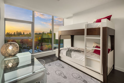 188 Bellevue Way NE #707 Bellevue, WA - Upgrade Realty24