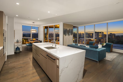 188 Bellevue Way NE #707 Bellevue, WA - Upgrade Realty31