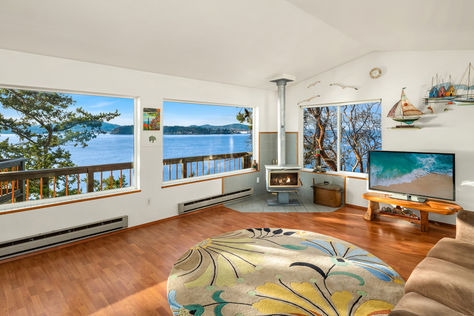 7782 Cypress Way Anacortes WA - Upgrade Realty4