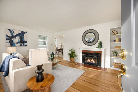 5606 NE 59th St Seattle, WA - Upgrade Realty4