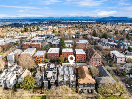 1114 16th Ave #A Seattle WA- Upgrade Realty40