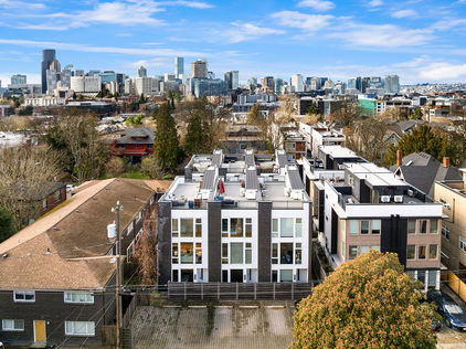 1114 16th Ave #A Seattle WA- Upgrade Realty44