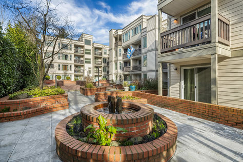 2152 N 112th St #108, Seattle, WA - Upgrade Realty2