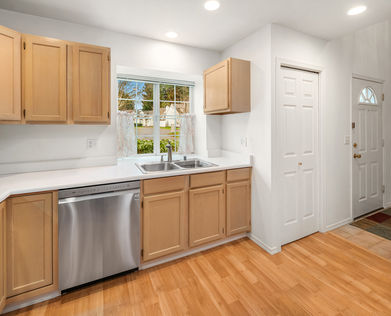 4434 Governor Ln SE Olympia WA- Upgrade Realty40