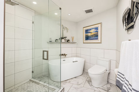 9039 NE Juanita Dr #304 Kirkland WA- Upgrade Realty21