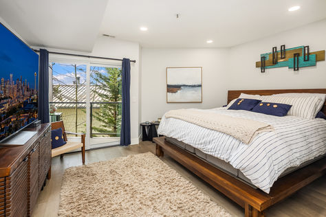 9039 NE Juanita Dr #304 Kirkland WA- Upgrade Realty25