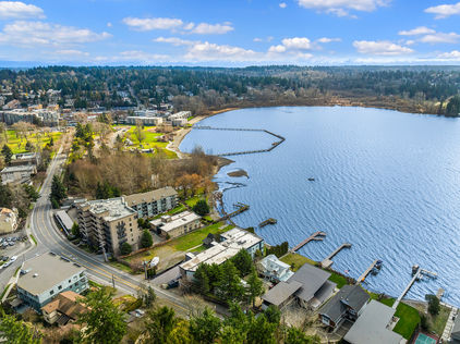 9039 NE Juanita Dr #304 Kirkland WA- Upgrade Realty44