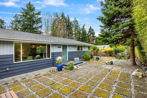 1090 Grow Ave NW, Bainridge Island, WA 98037 - Upgrade Realty2