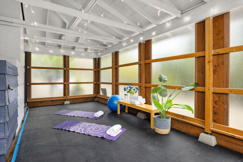 1090 Grow Ave NW, Bainridge Island, WA 98037 - Upgrade Realty28