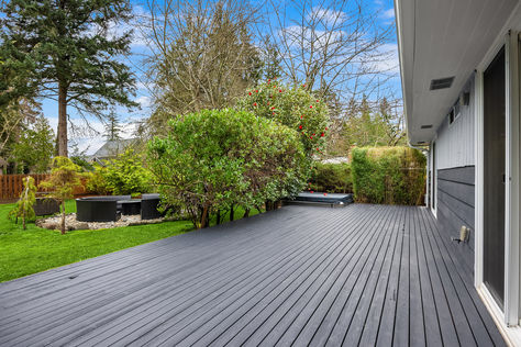 1090 Grow Ave NW, Bainridge Island, WA 98037 - Upgrade Realty30