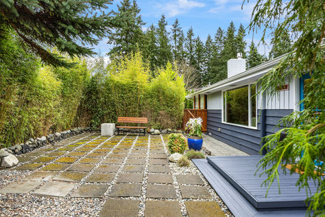 1090 Grow Ave NW, Bainridge Island, WA 98037 - Upgrade Realty7
